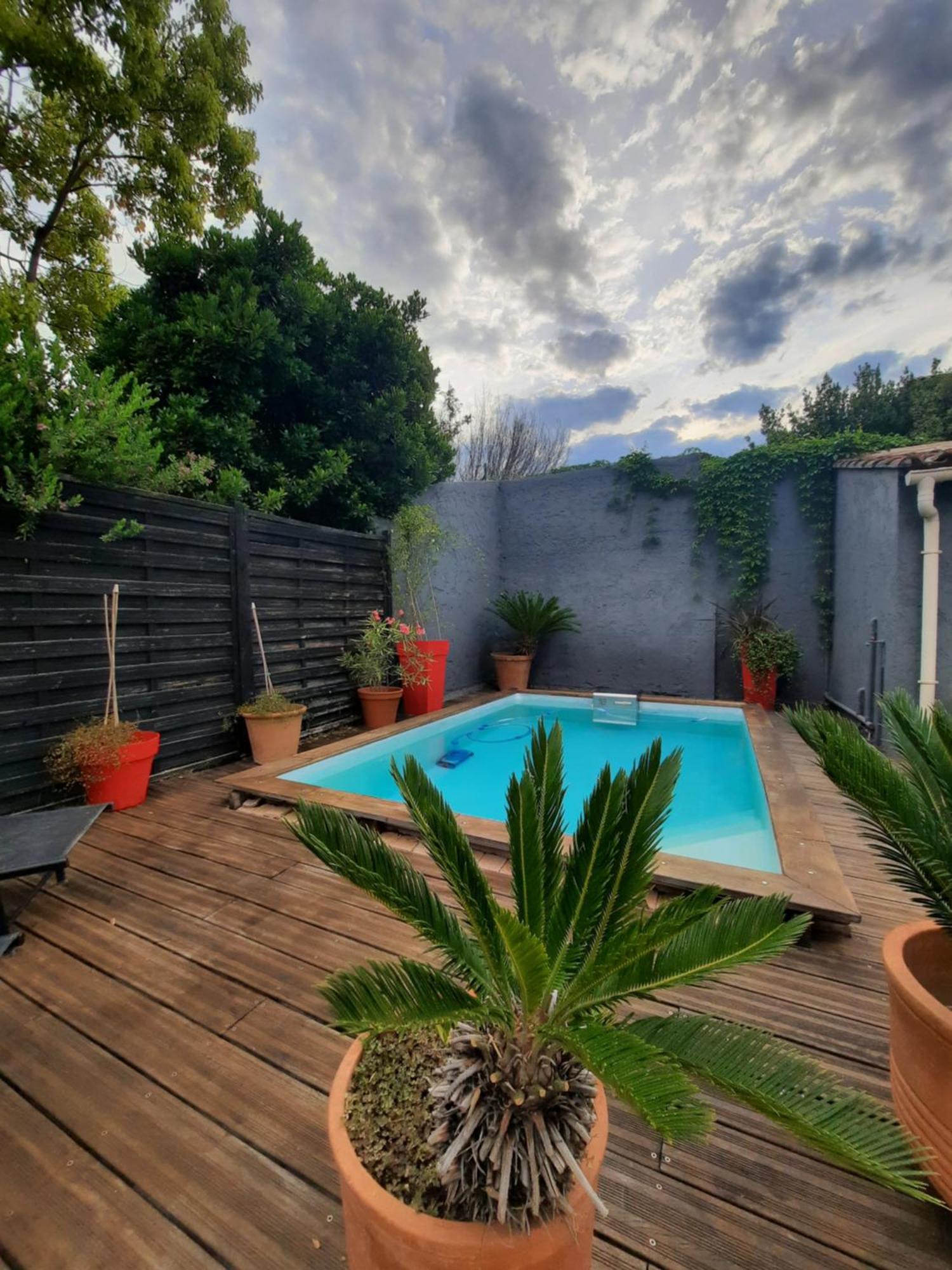 Maison Independante Avec Piscine Privative Pres De La *